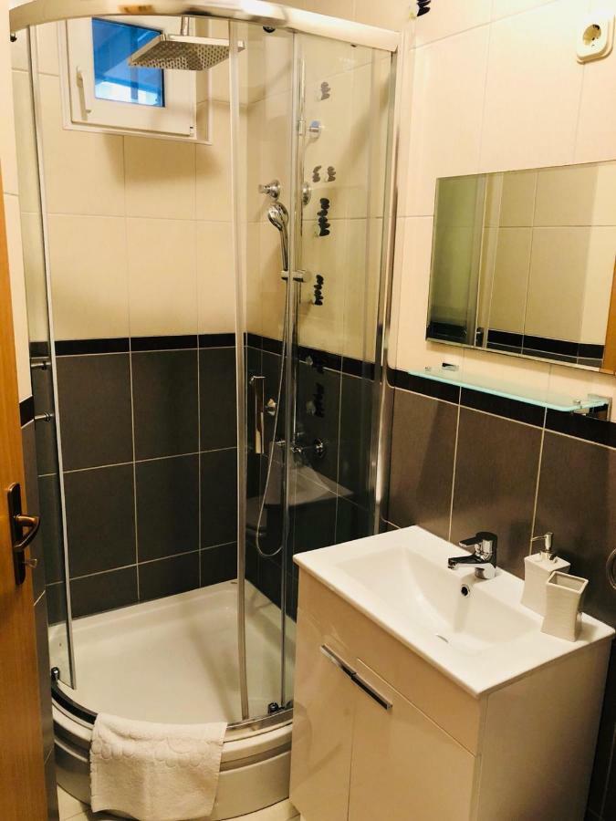 Apartman Stevic ピサック エクステリア 写真