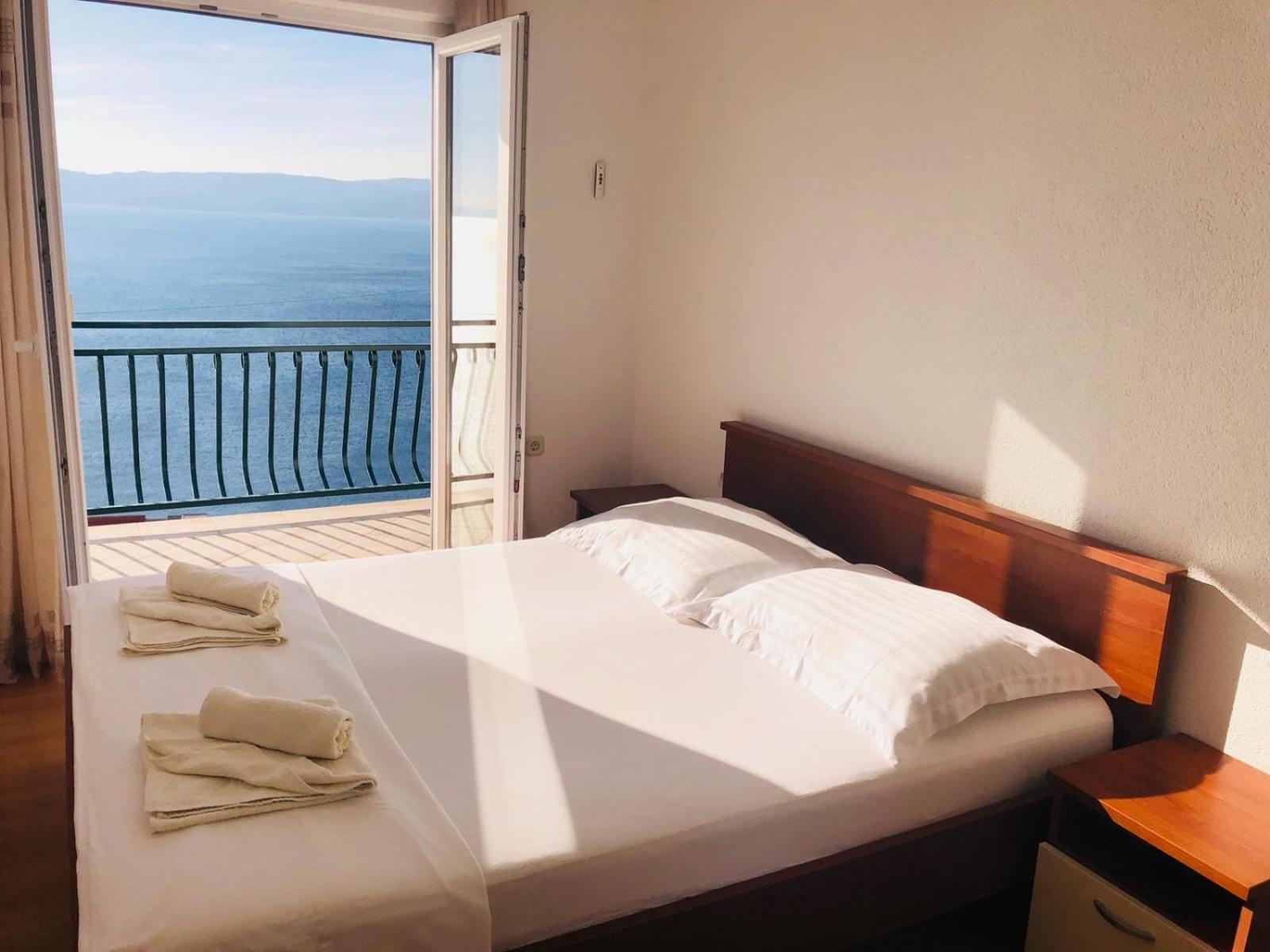 Apartman Stevic ピサック エクステリア 写真