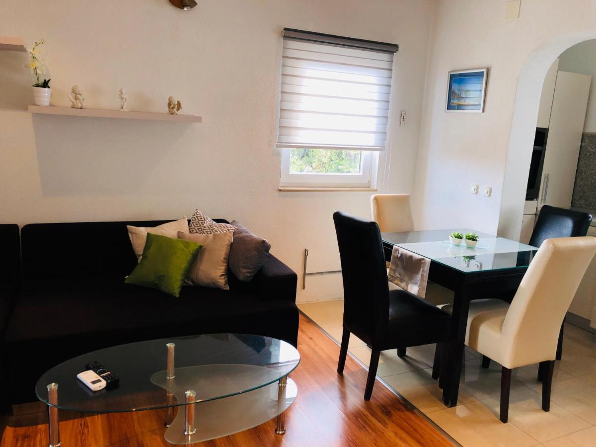 Apartman Stevic ピサック エクステリア 写真